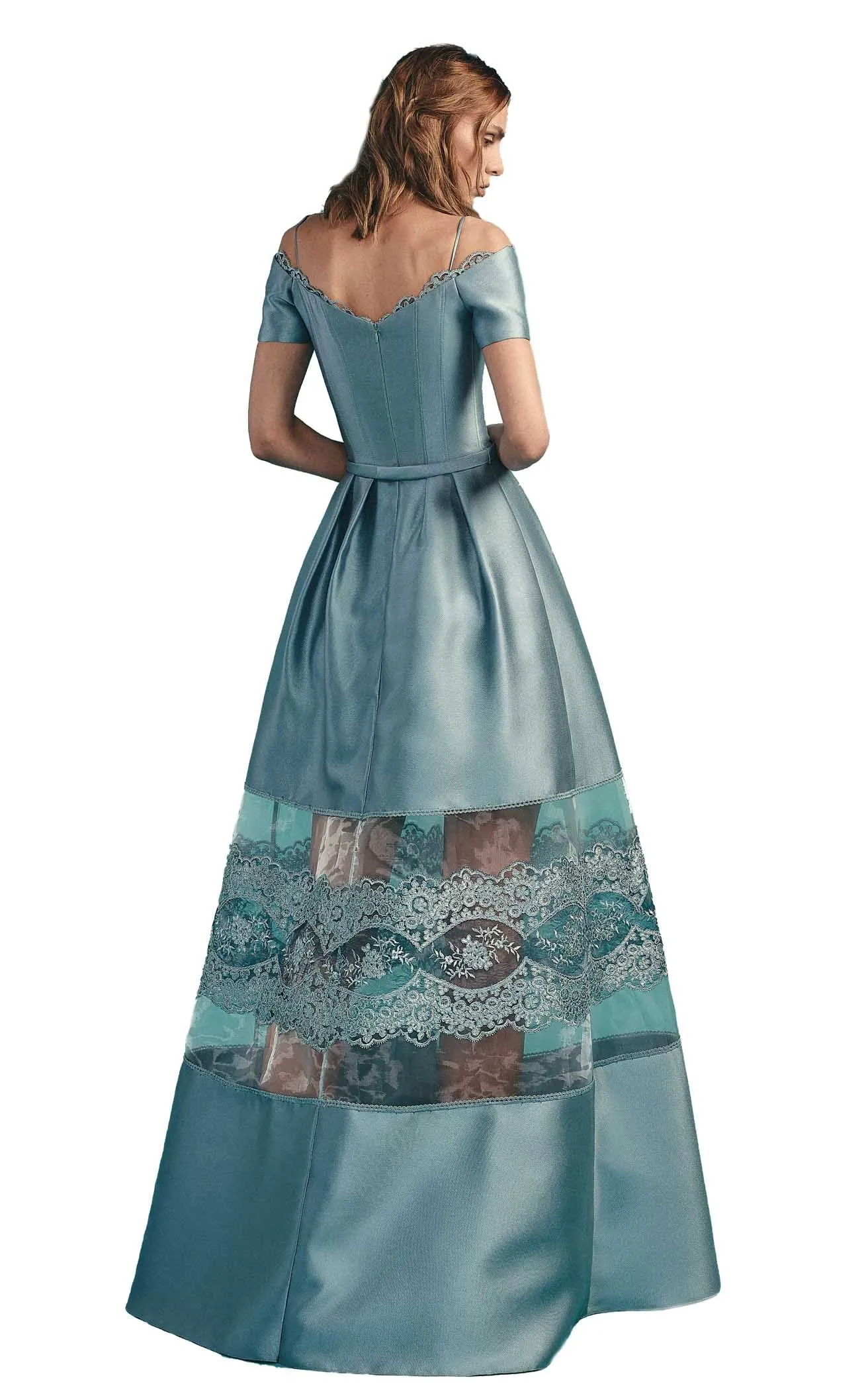 Beside Couture BC1492