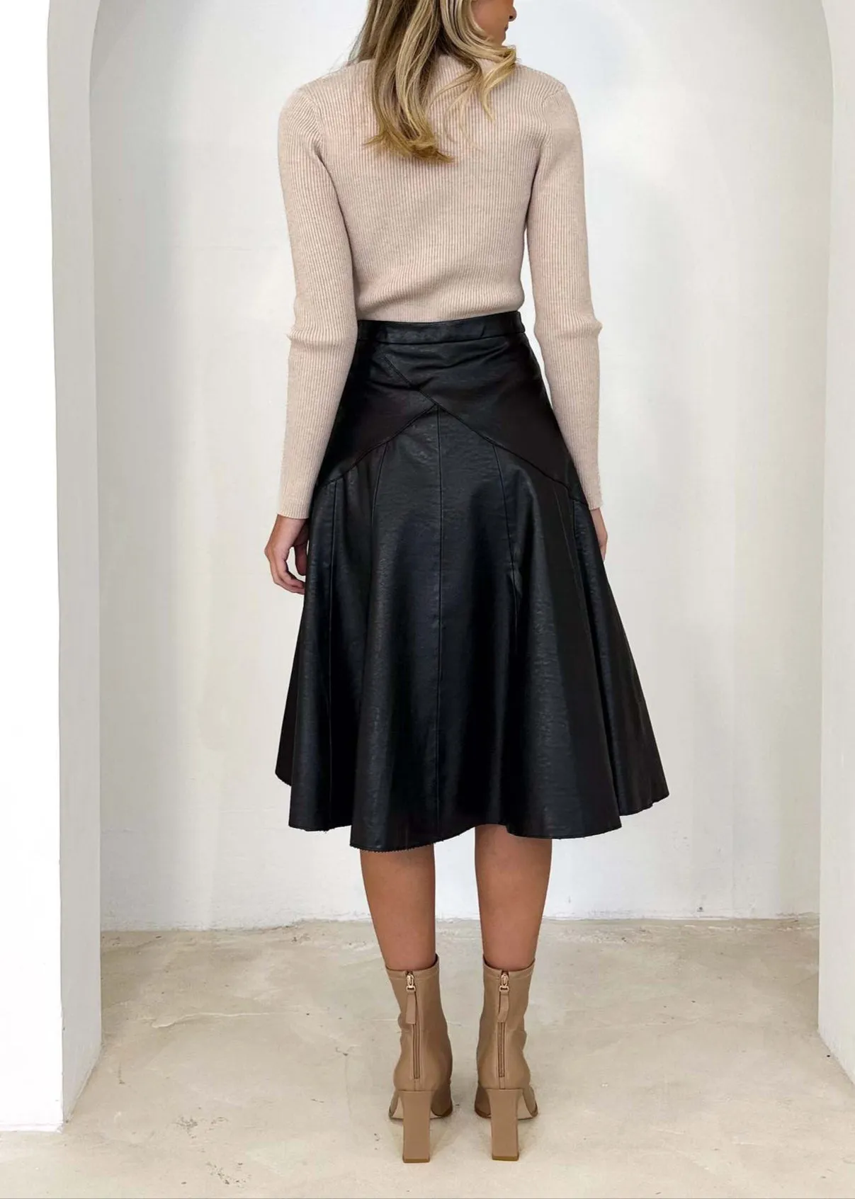 Fashion Mid Length Pleated PU Leather Skirt