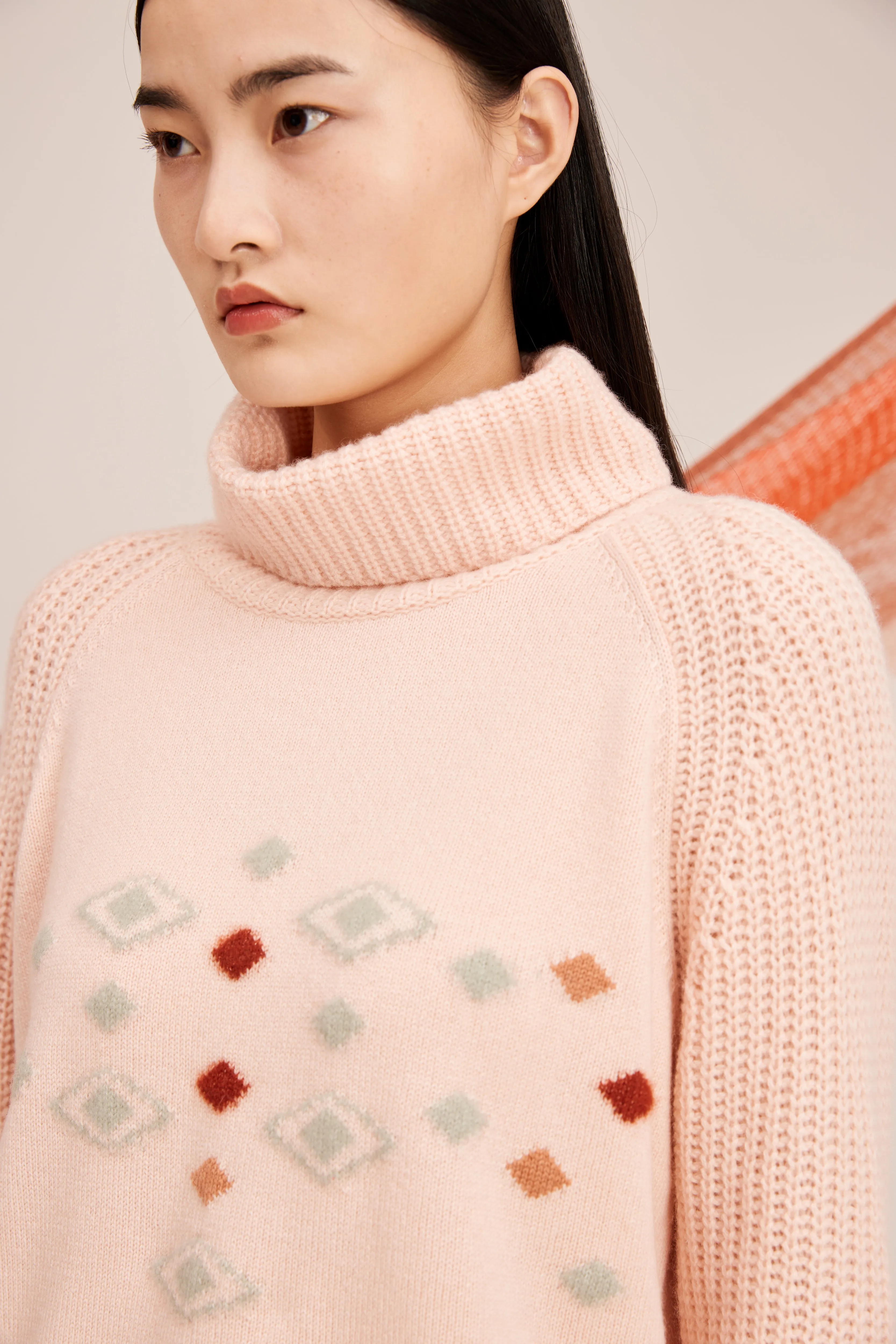 Women's cashmere pullover